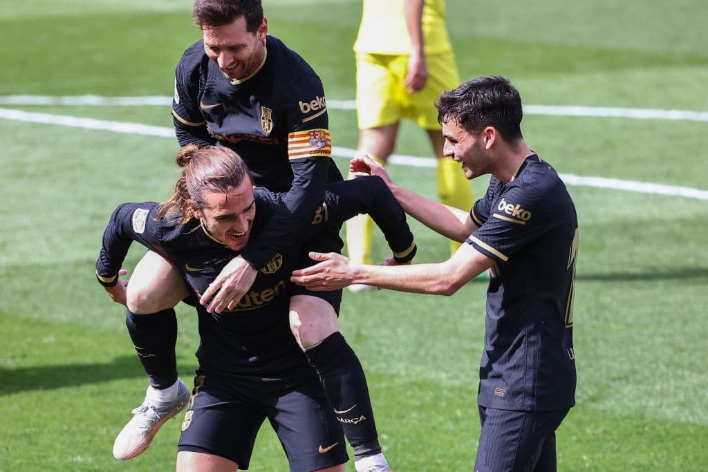 Barcelona se impone al Villarreal con marcador de 2-1 en La Liga. Los culés, como visita, se llevaron la tarde gracias al doblete de Antoine Griezmann y son segundo lugar en la tabla. Villarreal se quedó con 10 hombres en la cancha.