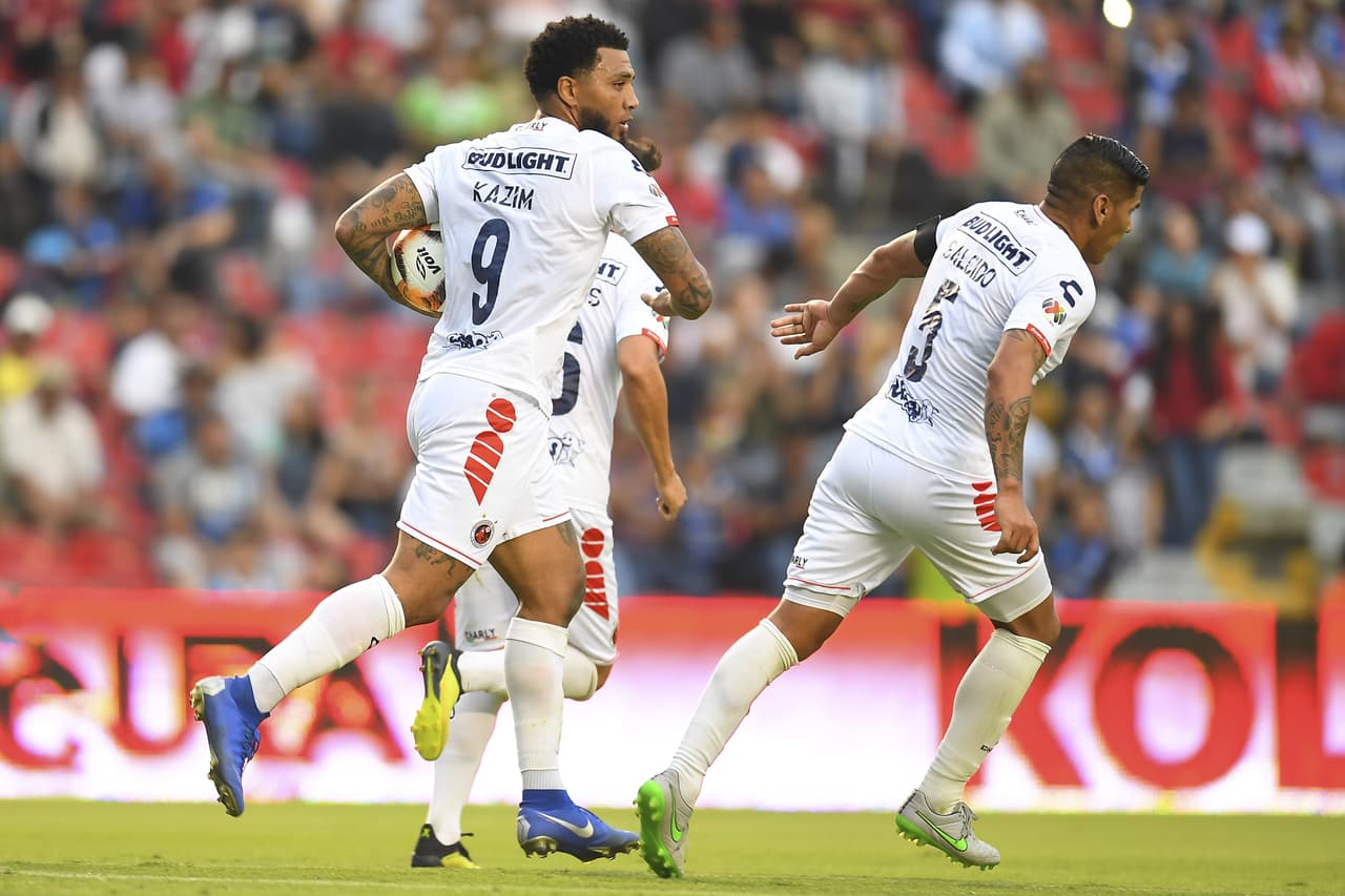 La sorpresa fue el empate jarocho, obra de Colin Kazim-Richards (9) de tiro penal a 10 minutos del cierre.