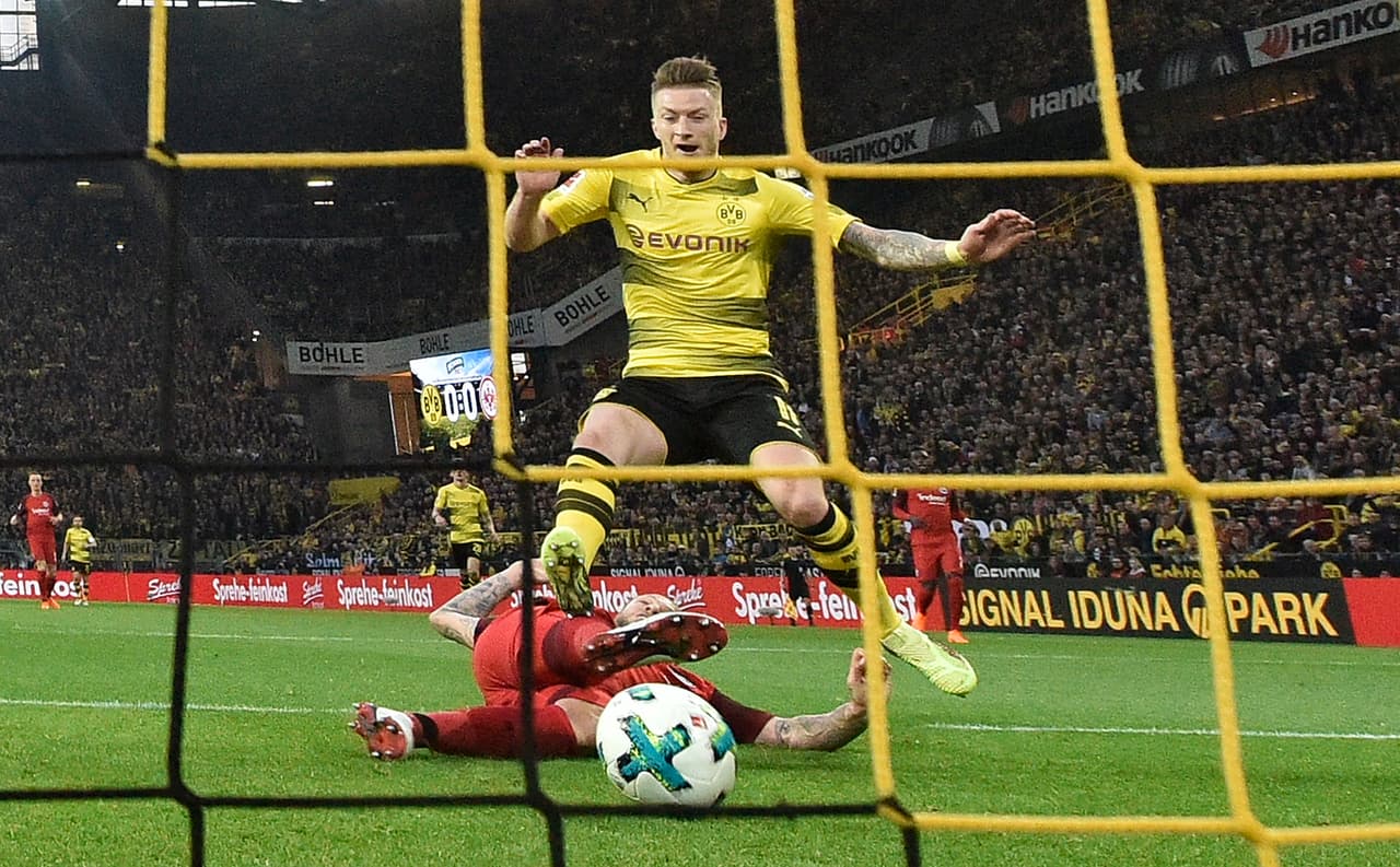 Esa ventaja fue un respiro gigante para el Borussia Dortmund en un partido que parecía cerrado por la necesidad de ambos equipos.