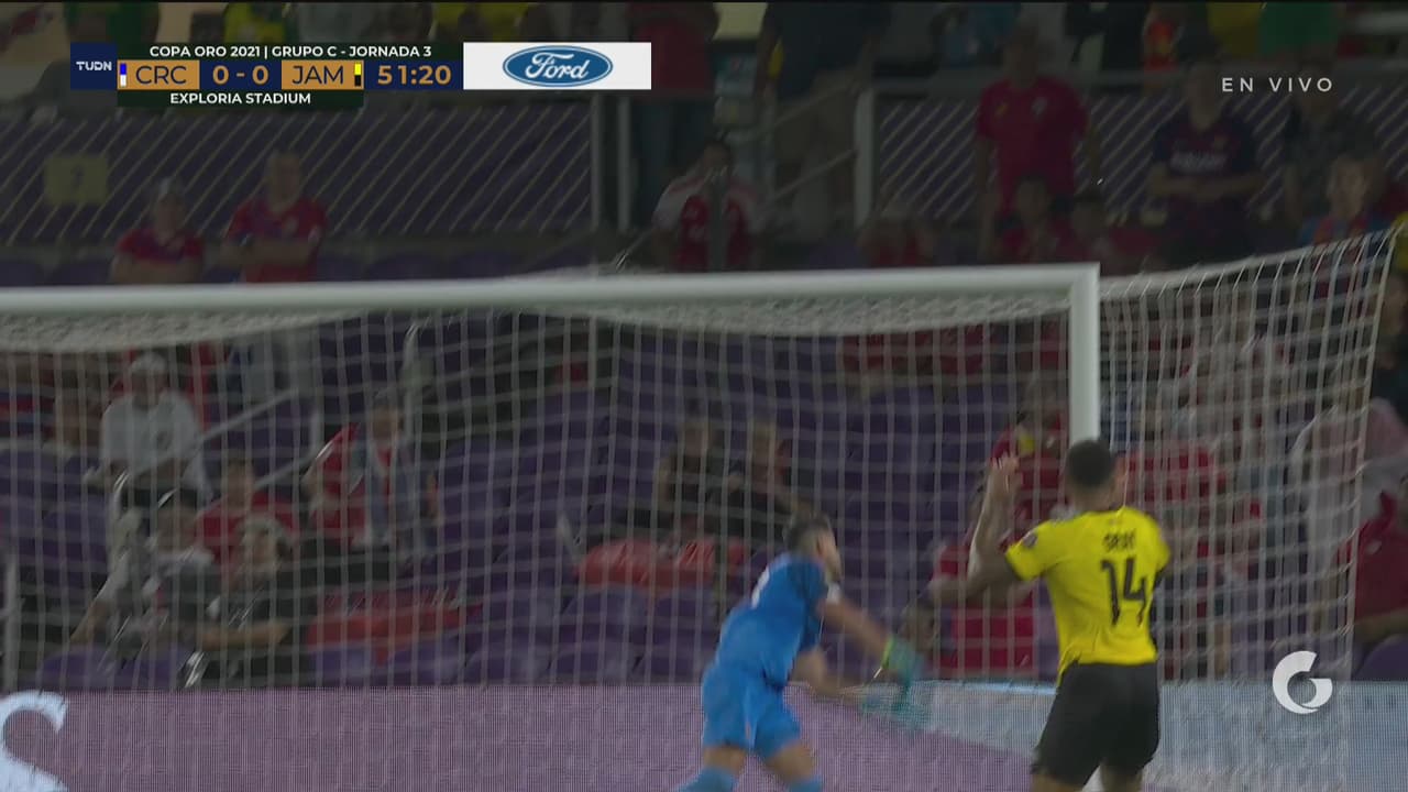 ¡La tercera no es la vencida! Andre Gray estrella tiro en el poste