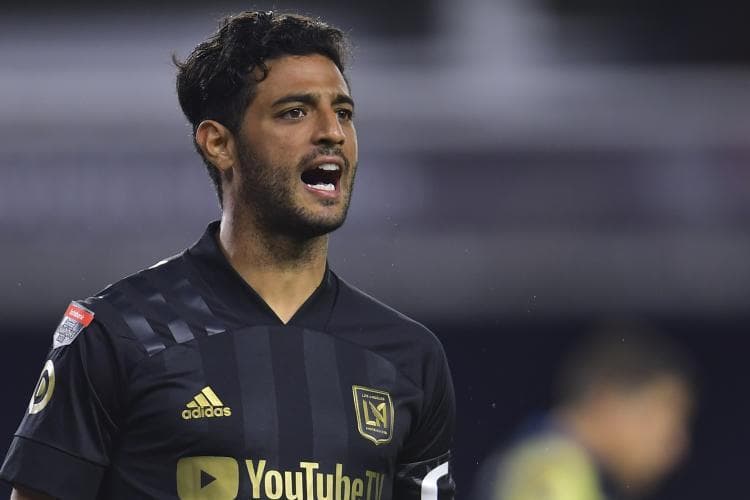 Carlos Vela da su equipo ideal y deja fuera a jugadores del Tri