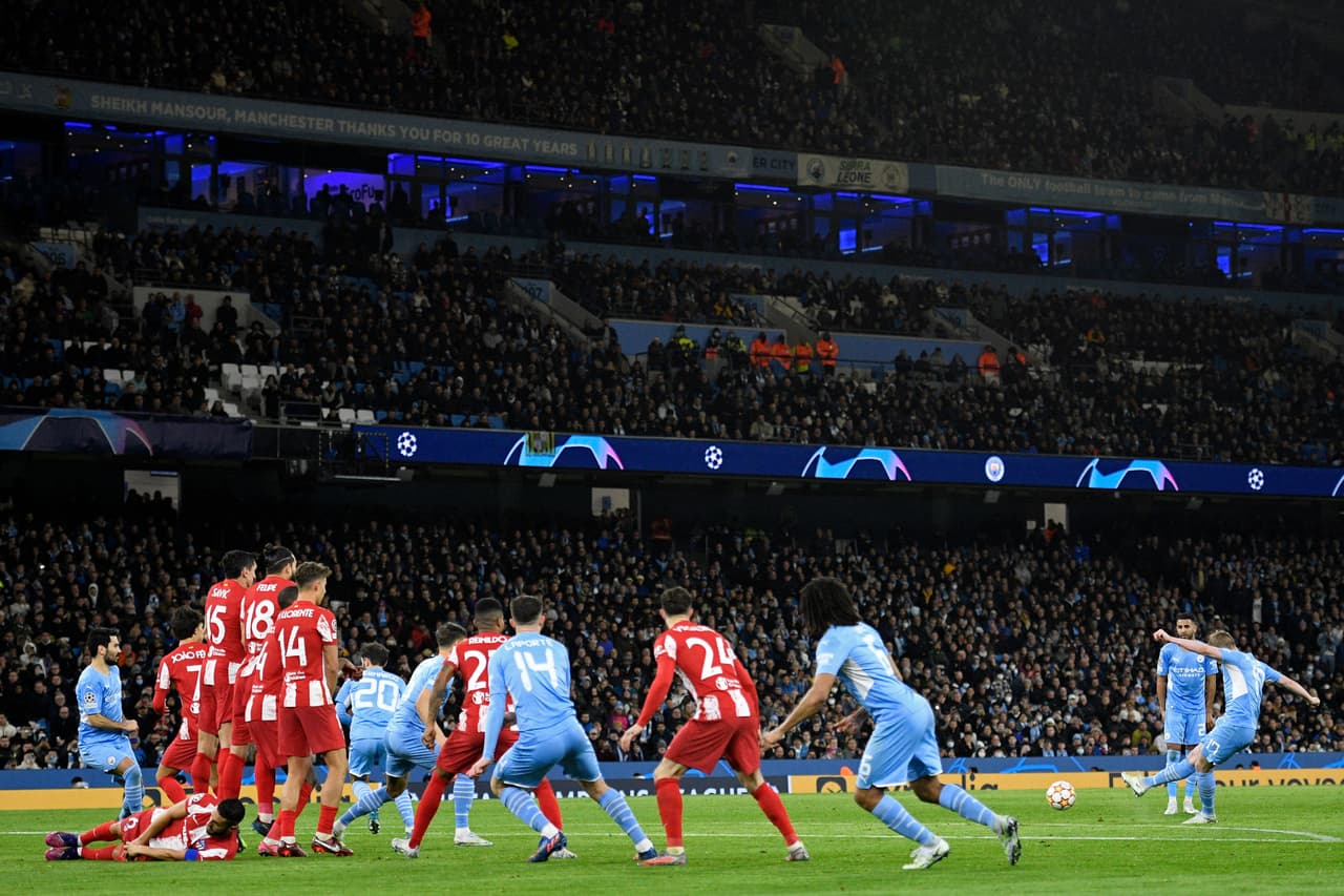 Un gol de Kevin de Bruyne bastó para que el Manchester City venciera al Atlético en la ida de los Cuartos de Final de la Champions League.