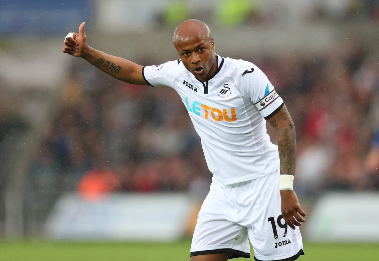 El ghanés André Ayew podría salir del Swansea City para ir a Turquía con el Fenerbahce.