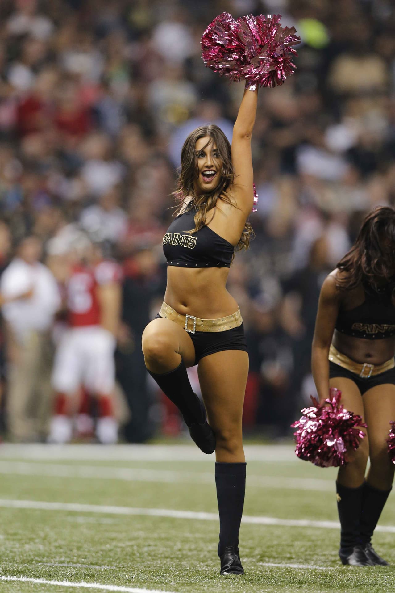 Adiós a la Semana 6, acción, pasión, entrega y... ¡bellezas! Checa lo más sexy de las cheerleaders.