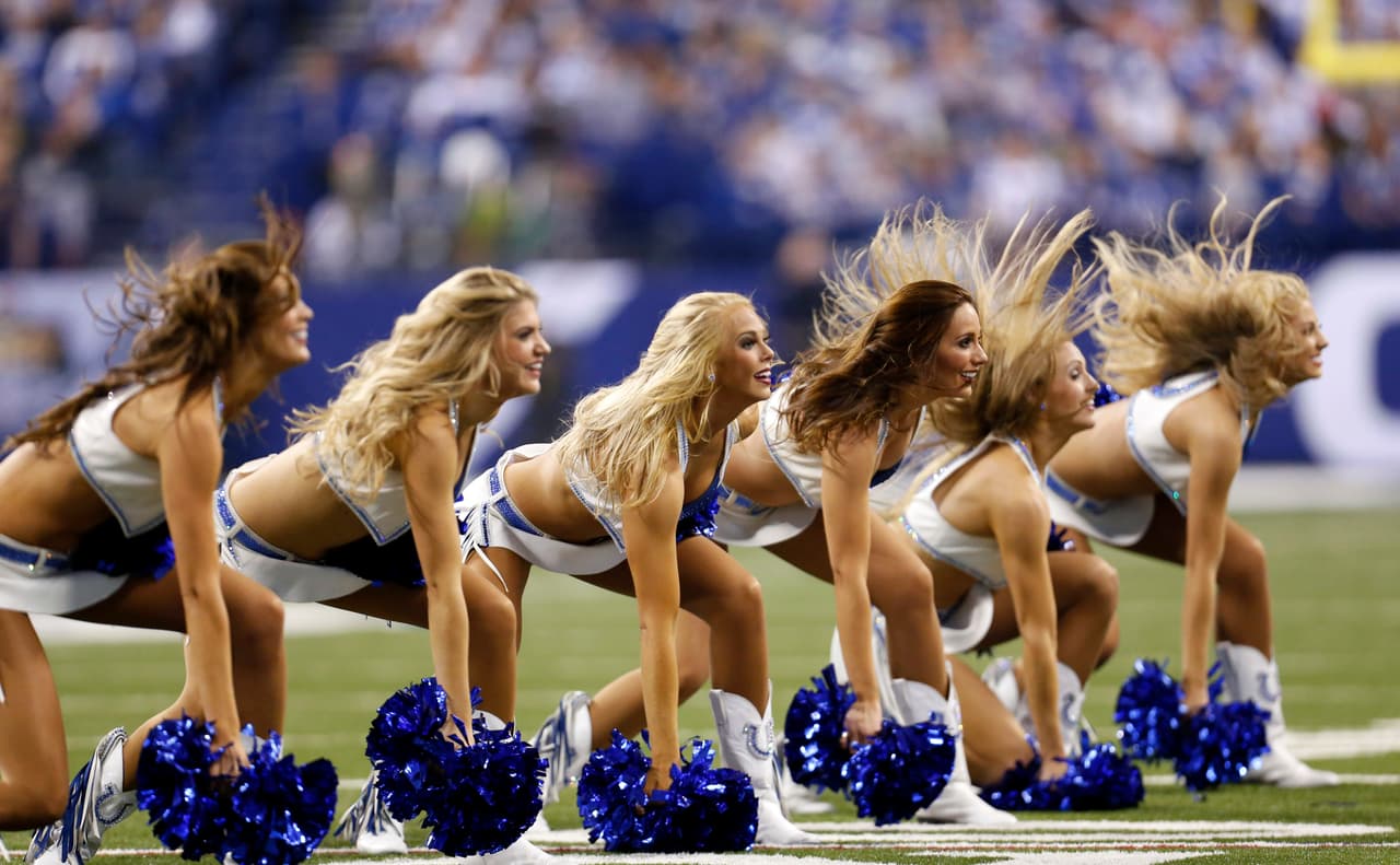 Adiós a la Semana 6, acción, pasión, entrega y... ¡bellezas! Checa lo más sexy de las cheerleaders.