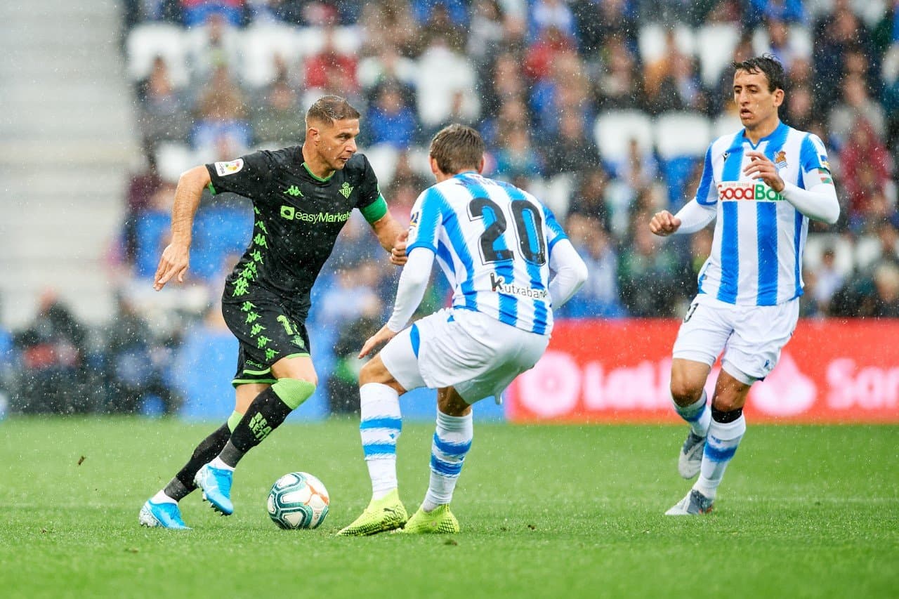 Ya con el Real Betis Balompié suma 21 goles y cinco asistencias en 67 partidos jugados.