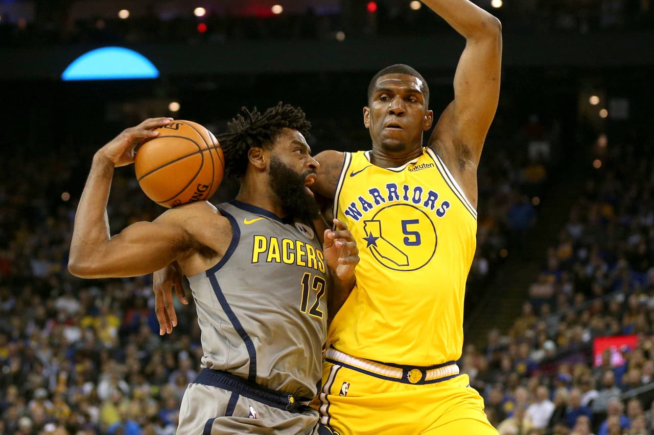 <b>Indiana 89-112 Golden State</b>. Los Pacers (44-29) están cerrando una desastrosa gira por el Oesta y con la derrota de hoy suman cuatro seguidas, esta vez ante los Warriors (49-22), quienes por su parte, se afianzan como el mejor equipo de su Conferencia, aunque Denver les respira en la nuca.