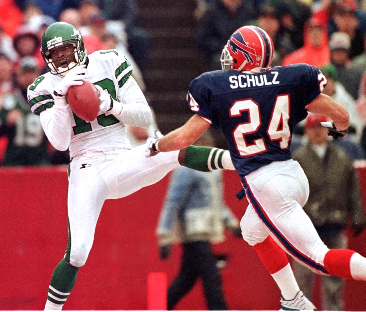 Receptor - Keyshawn Johnson / Draft: 1996 / Universidad: USC / Carrera en la NFL: 11 temporadas (New York Jets, 1996-99; Tampa Bay Buccaneers, 2000-03; Dallas Cowboys, 2004-05; Carolina Panthers, 2006).