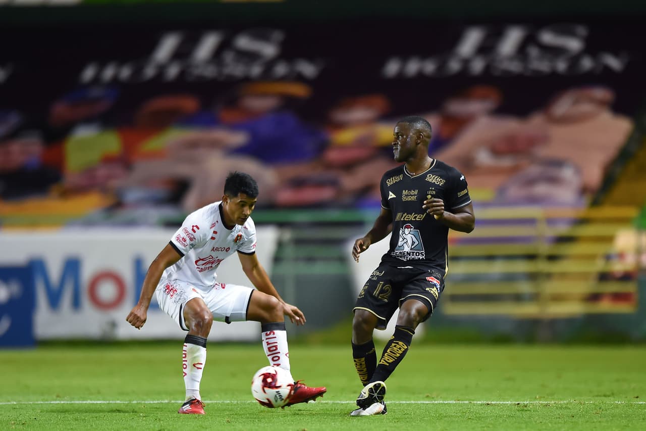 Con gol de Jean meneses y Emanuel Gigliotti, León consigue la remontada sobre Xolos y se adueñan de los tres puntos.