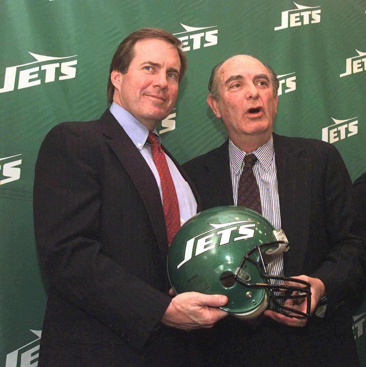 Por azares del destino, hubo un coqueteo con los New York Jets pero nunca logró convertirse de facto en su entrenador principal. Algo de lo que quizás se arrepintieron después en la Urbe de Hierro.