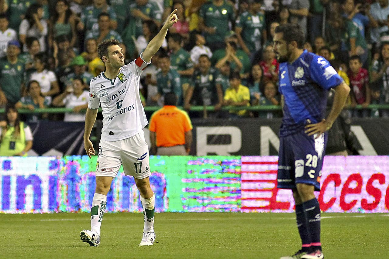 En el torneo pasado, León goleó 4-1 a Puebla en el Nou Camp.