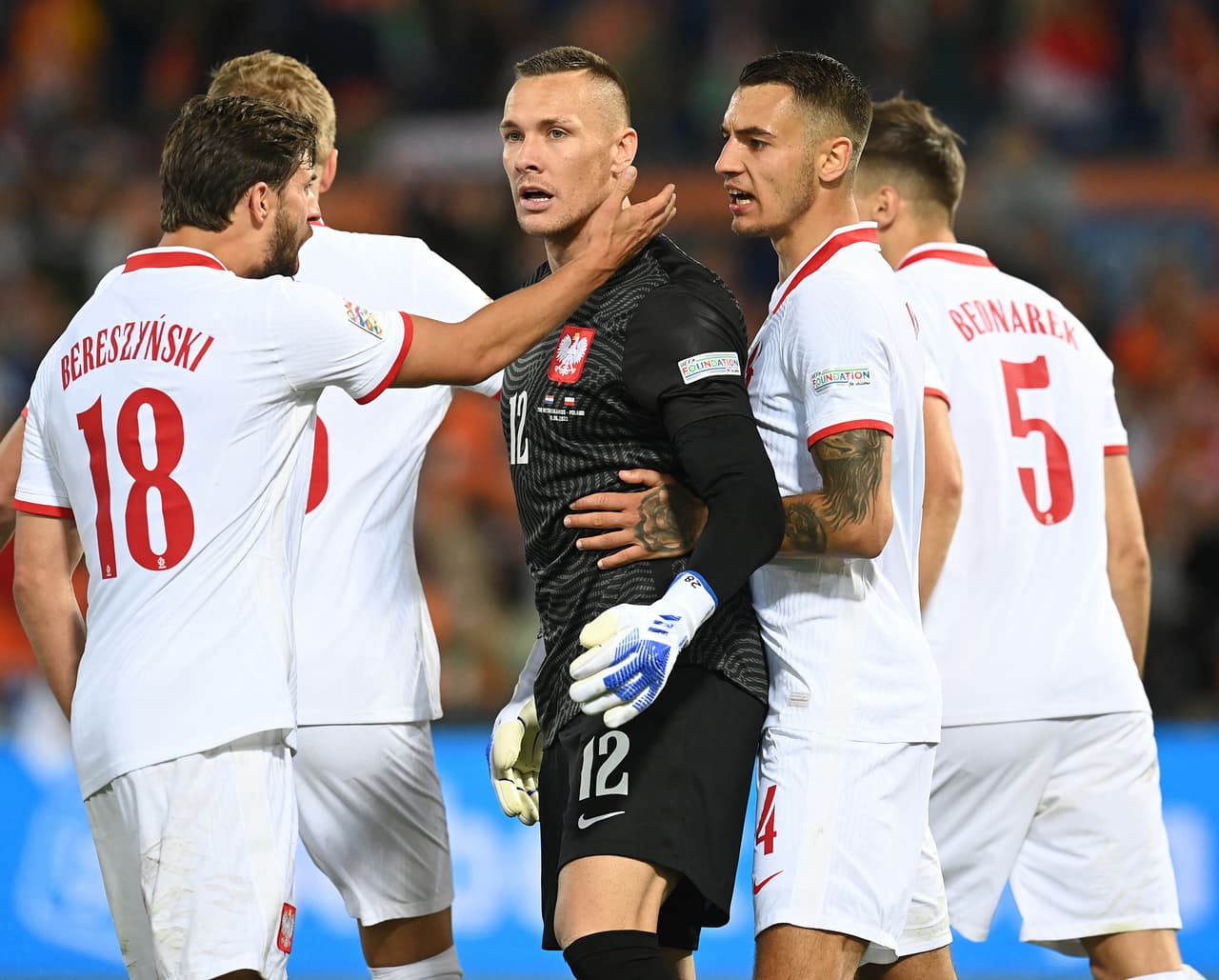 Polonia se puso en ventaja de dos goles gracias a los tantos de Cash y Zieliński, pero los Países Bajos reaccionaron con las anotaciones de Klaassen y Dumfries.