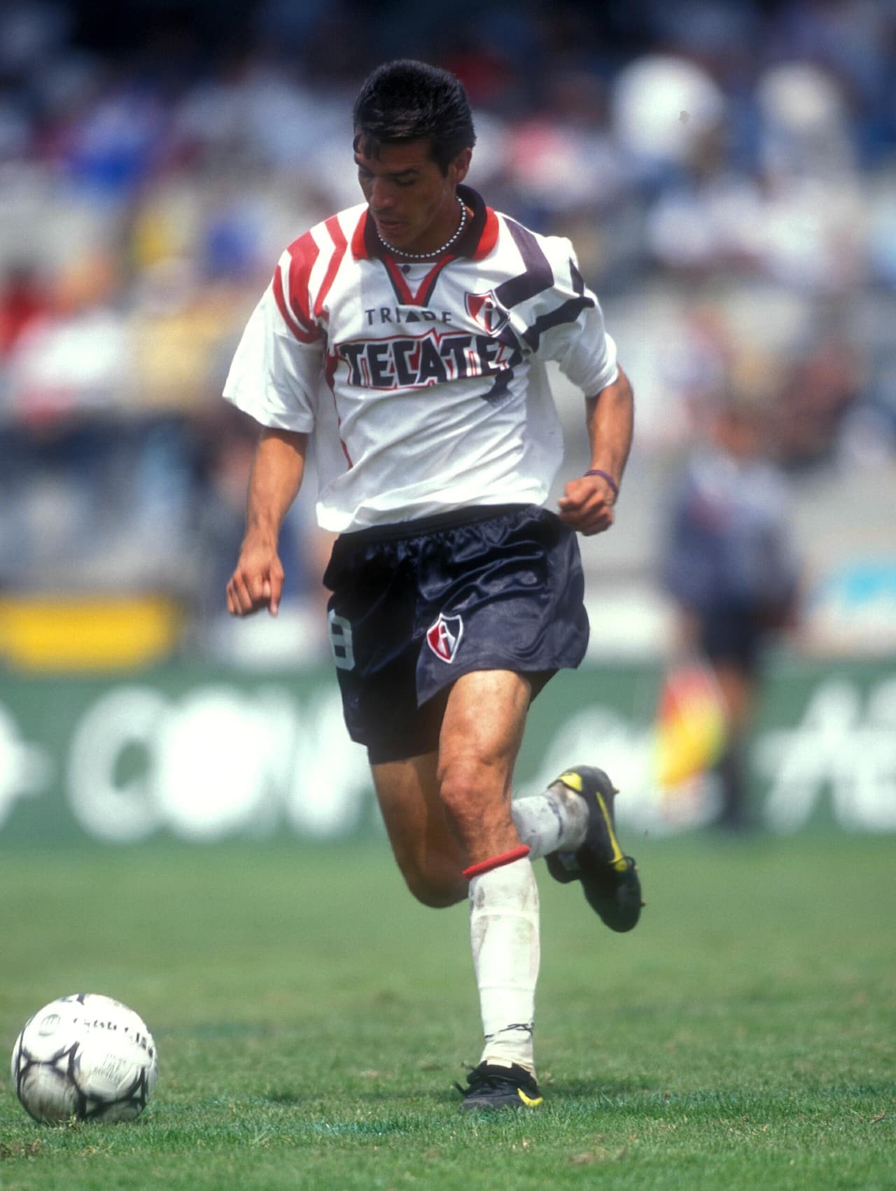 El Atlas de Jared Borgetti y Oswaldo Sánchez solía vestir marcas jaliscienses como Pajarito Sports y Triade.