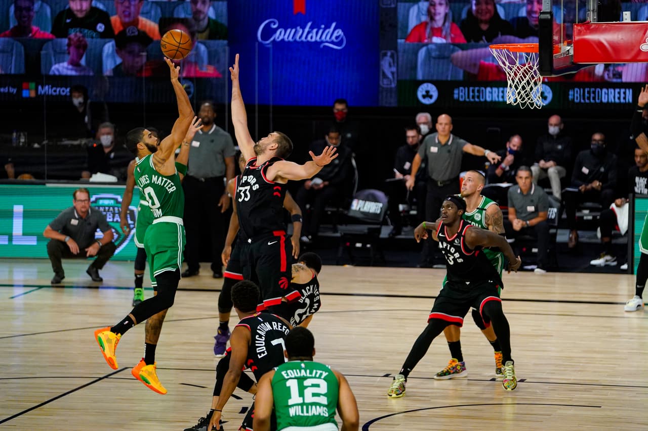 Los Raptors ganan con un marcador de 125-122 y mandan la serie a un séptimo y último partido.