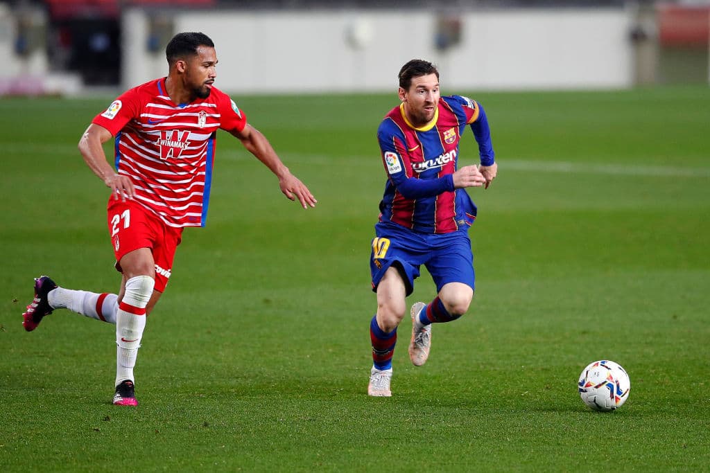 Los goles de Darwin Machís (63') y Jorge Molina (79') confirman la voltereta del 1-2 del Granada sobre el Barcelona y la pelea por el título de La Liga se pone color de hormiga.