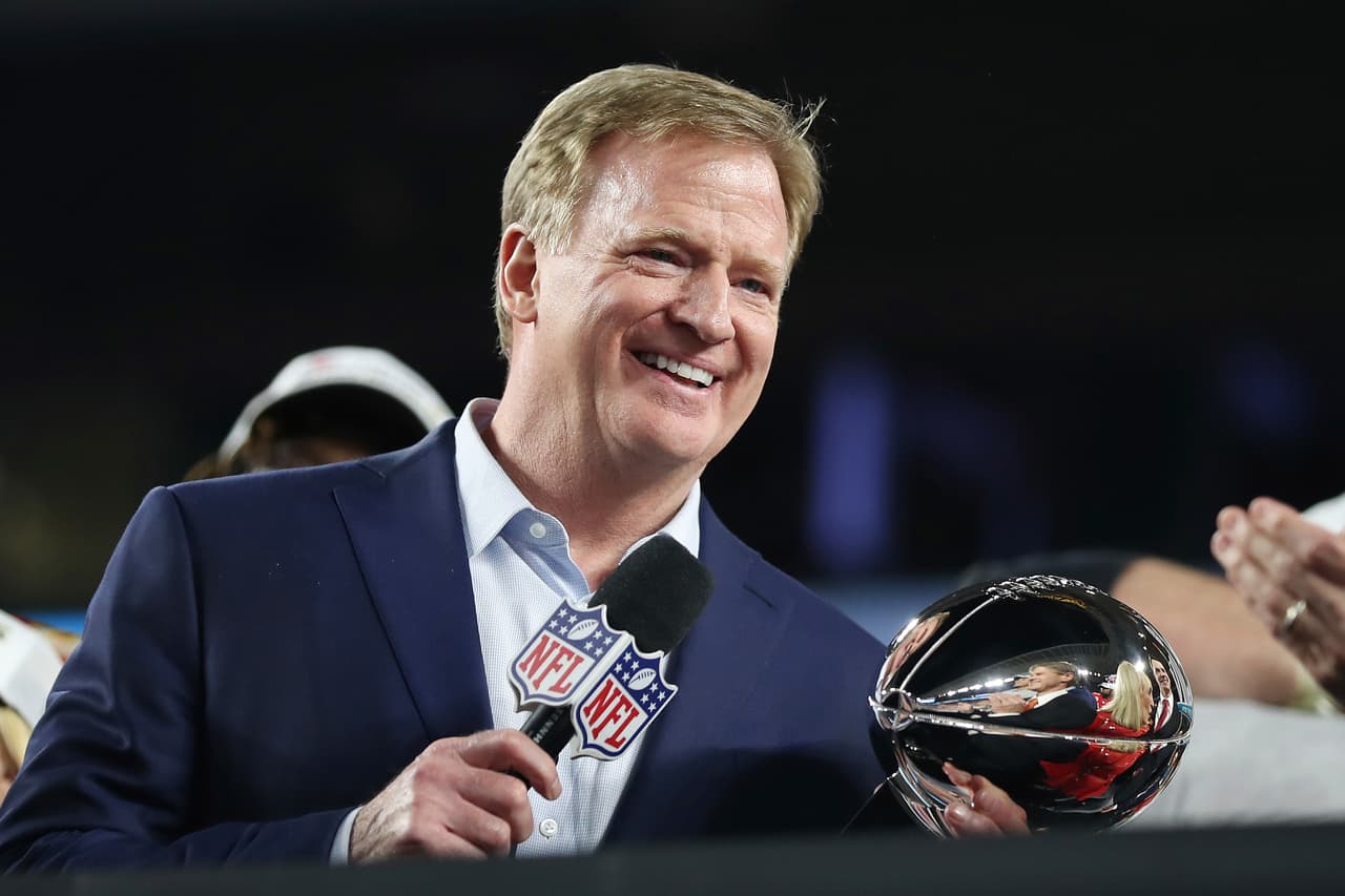 Roger Goodell acordó reducir su sueldo a cero