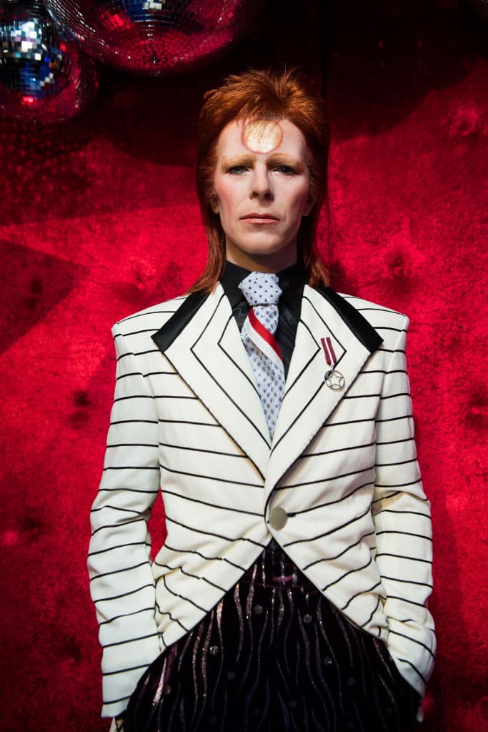 Bowie era un músico adelantado a su época, pues en los años 70s, mostraba una imagen revolucionada.