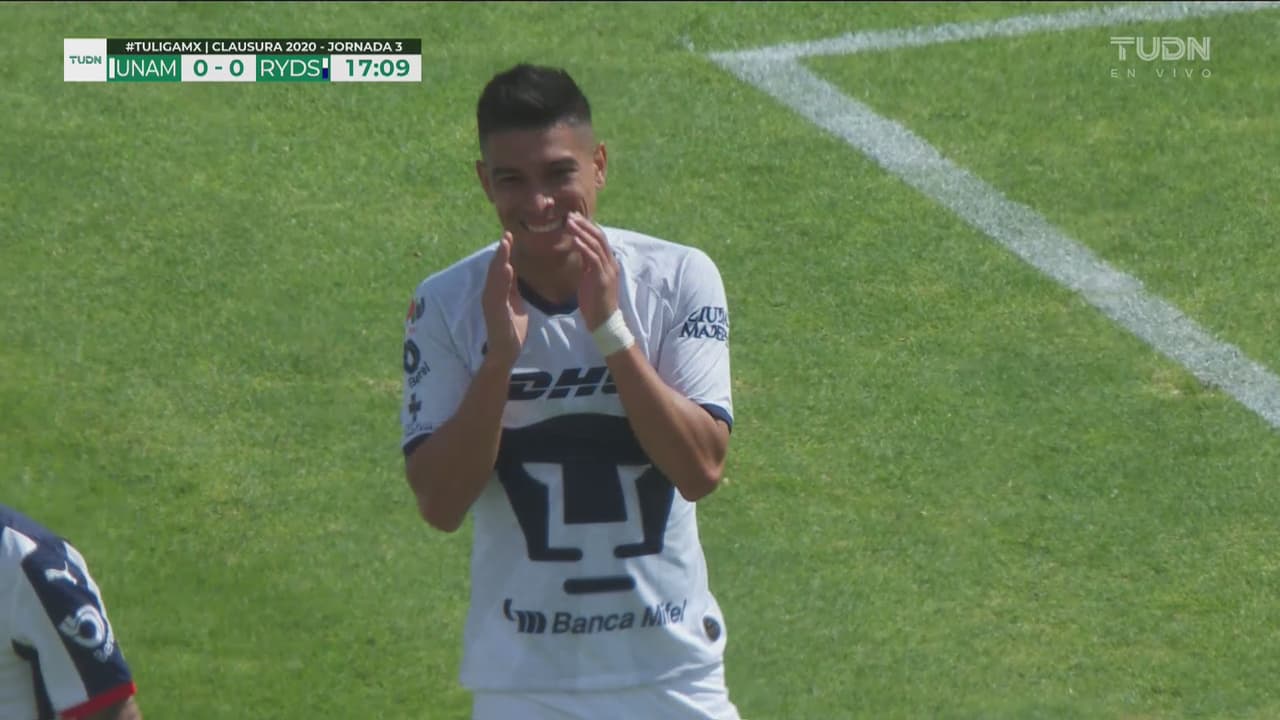 ¡Terrible cabezazo! Favio Álvarez se perdió el 1-0 ante Rayados