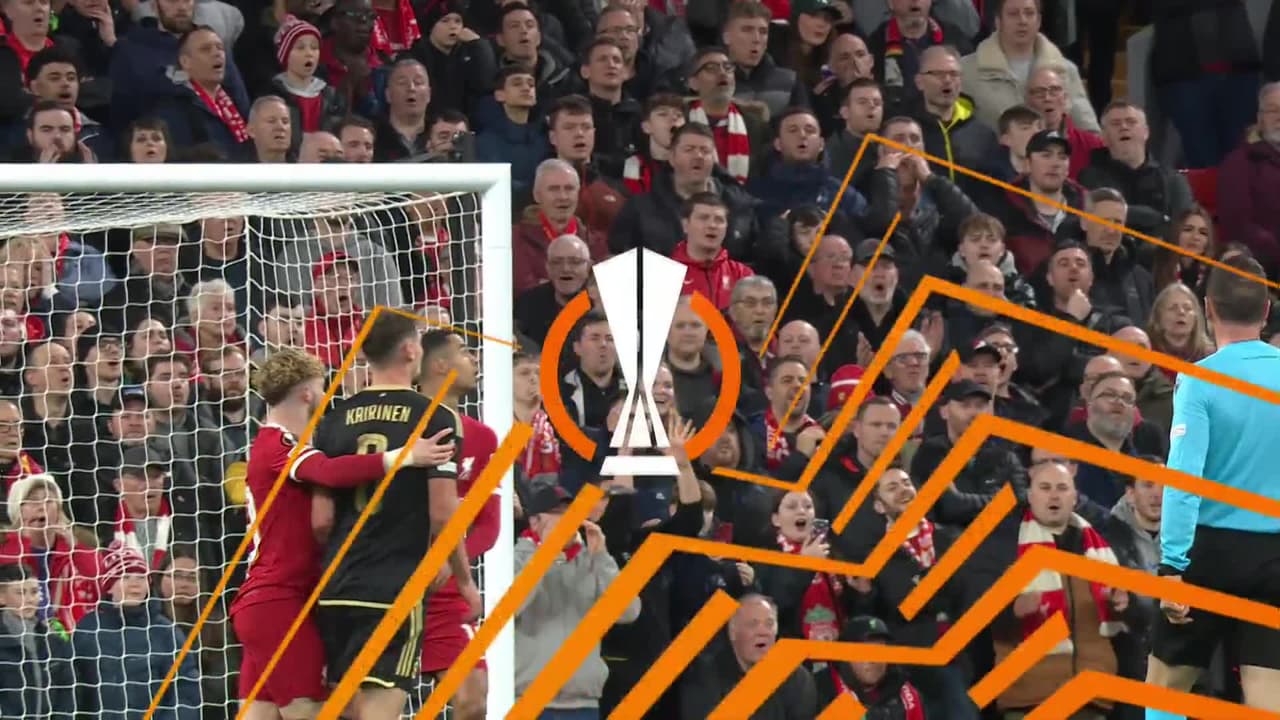 ¡GOL!  anota para Liverpool. Cody Gakpo