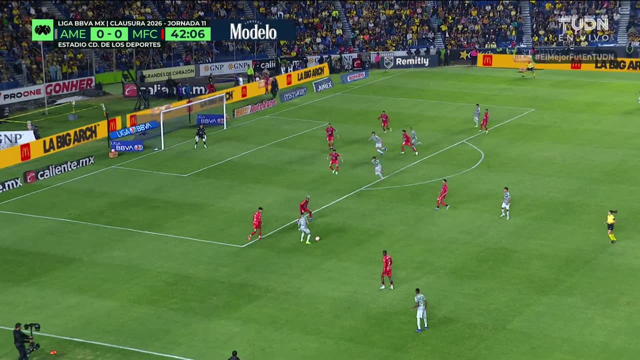 ¡GOL!  anota para América. Raphael Veiga