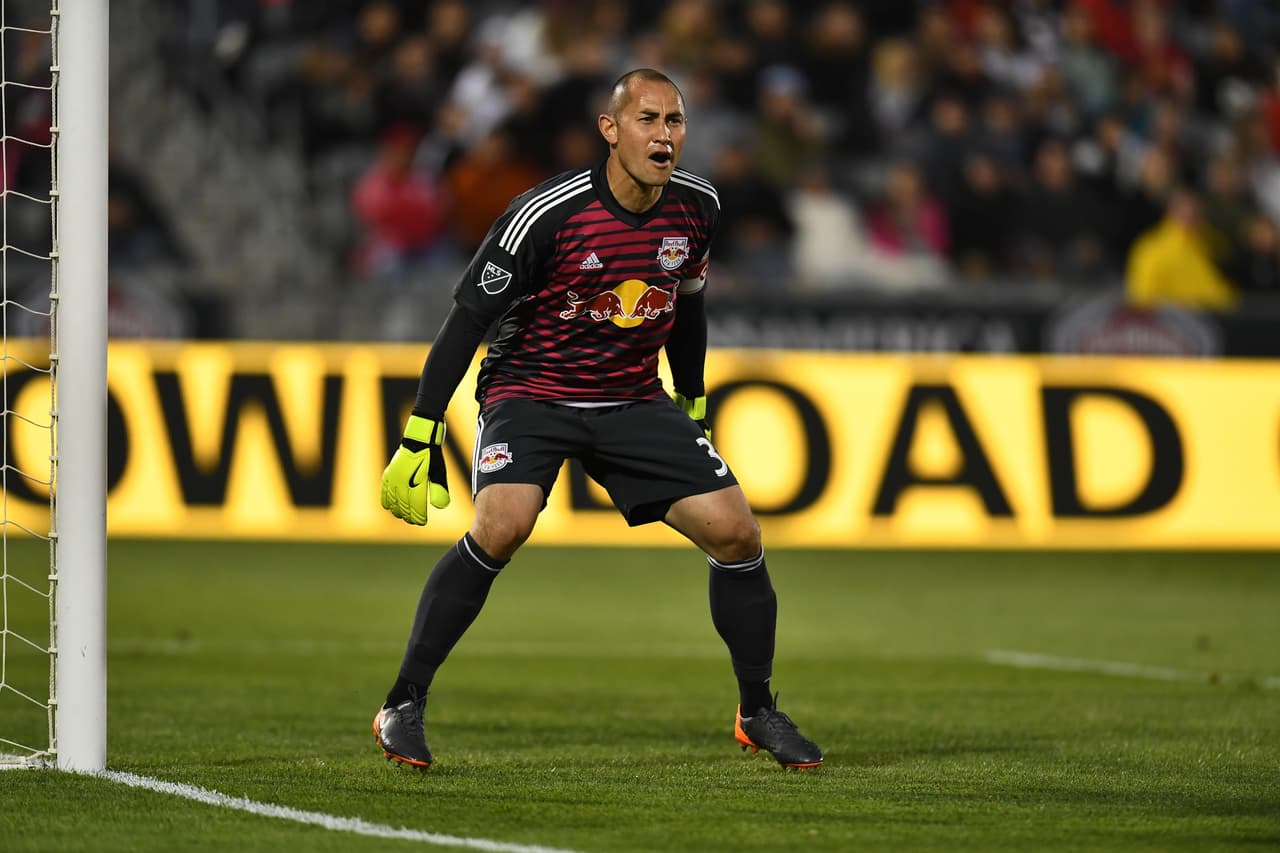 El arquero de los NY Red Bulls, Luis Robles fue el responsable del triunfo de los taurinos ante el campeón Toronto al detenerle un penalti a Sebastián Giovinco en los minutos finales.
<br>