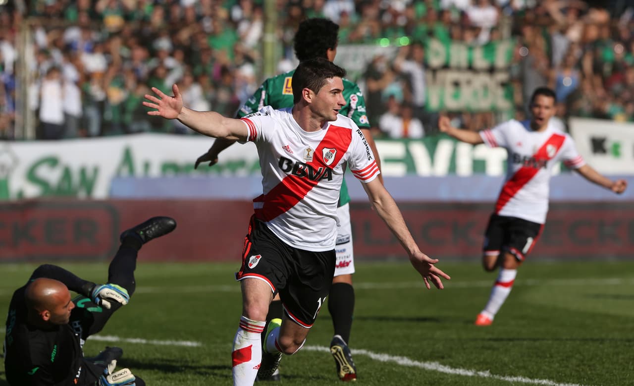 El delantero de River promedia casi un gol cada dos partidos, pero quienes lo han visto jugar saben que su aporte incluye otras cosas más que simples cifras goleadoras.