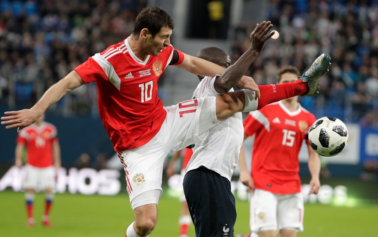 Allí apareció el orgullo propio de los rusos para buscar el descuento en el estadio de San Petersburgo ante poco más de 51 mil espectadores.