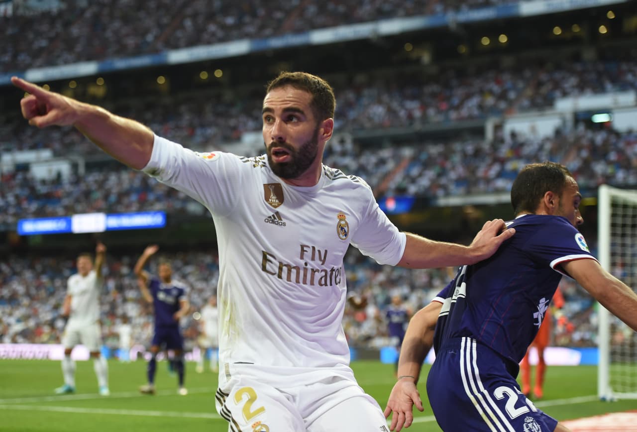 El Real Madrid empató 1-1 ante el Valladolid con goles de Benzema y Guardiola. El conjunto merengue sufrió ante el repliegue bajo del cuadro visitante y pierde dos puntos en la lucha por el título.