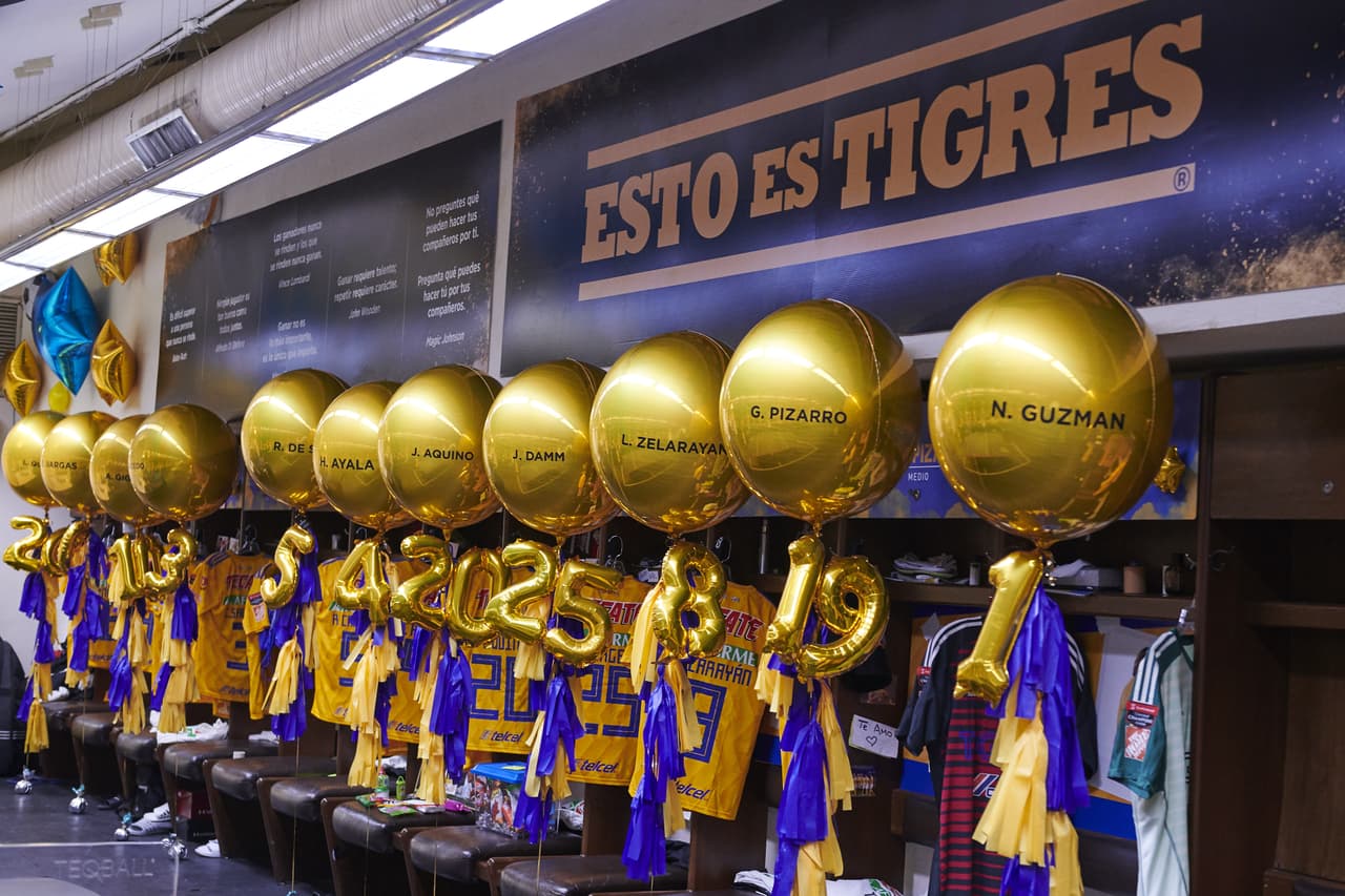 Este es el marco con el que las aficiones de los dos equipos regiomontanos se preparaban para alentar a Tigres y Rayados en el Clásico Regio edición internacional en la Final de la Liga Campeones de la Concacaf.