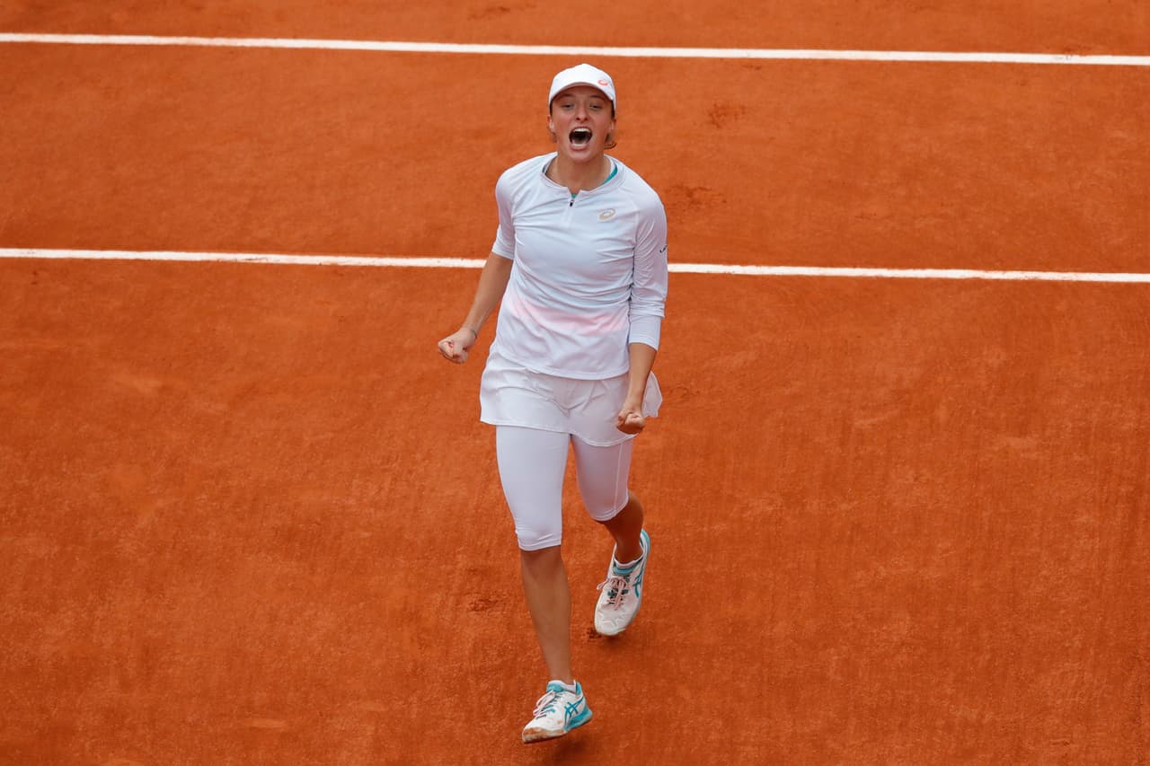 ¡Iga Swiatek conquista el Roland Garros 2020! | Venció a Sofia Kenin con parciales de 6-4 y 6-1 para convertirse en la primera polaca en ganar el Abierto de Francia.