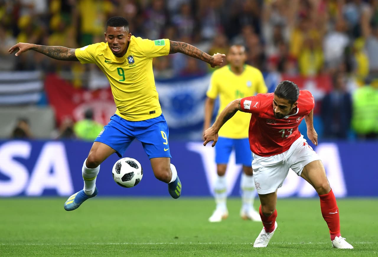 Tite rechaza relegar a Gabriel Jesus en lugar de Firmino
