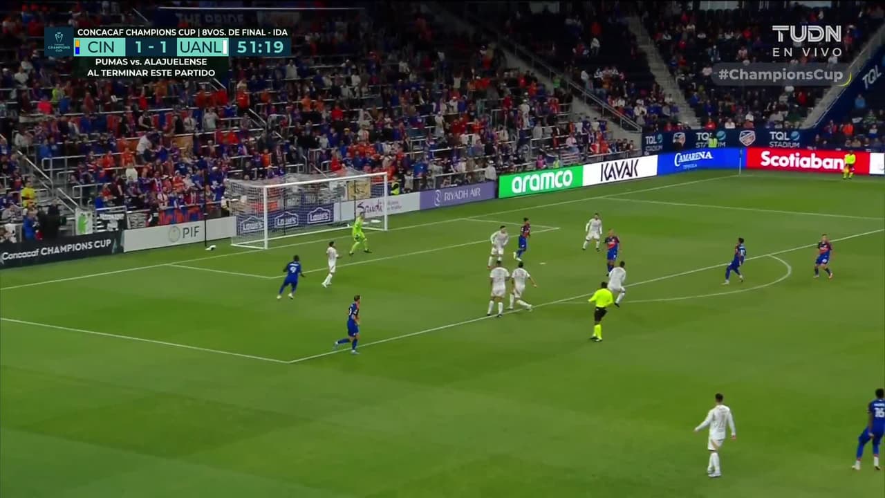 ¡TIRO ATAJADO! disparo por Kévin Denkey.