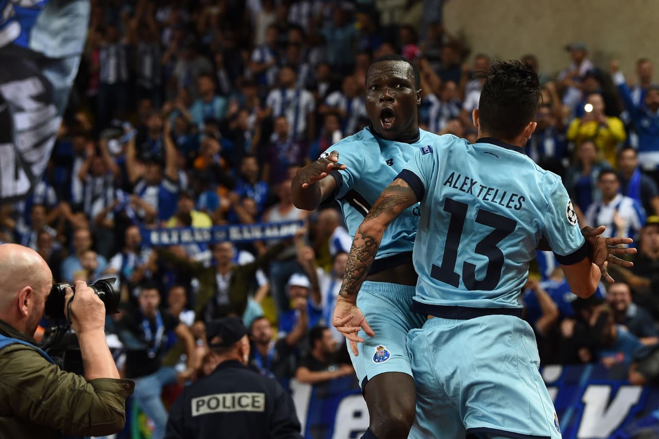 Ese segundo gol le abrió el espacio a la entrada posterior de Miguel Layún, Jesús Corona y Diego Reyes, con lo que Porto tuvo al 'póker del Tri' en la cancha.