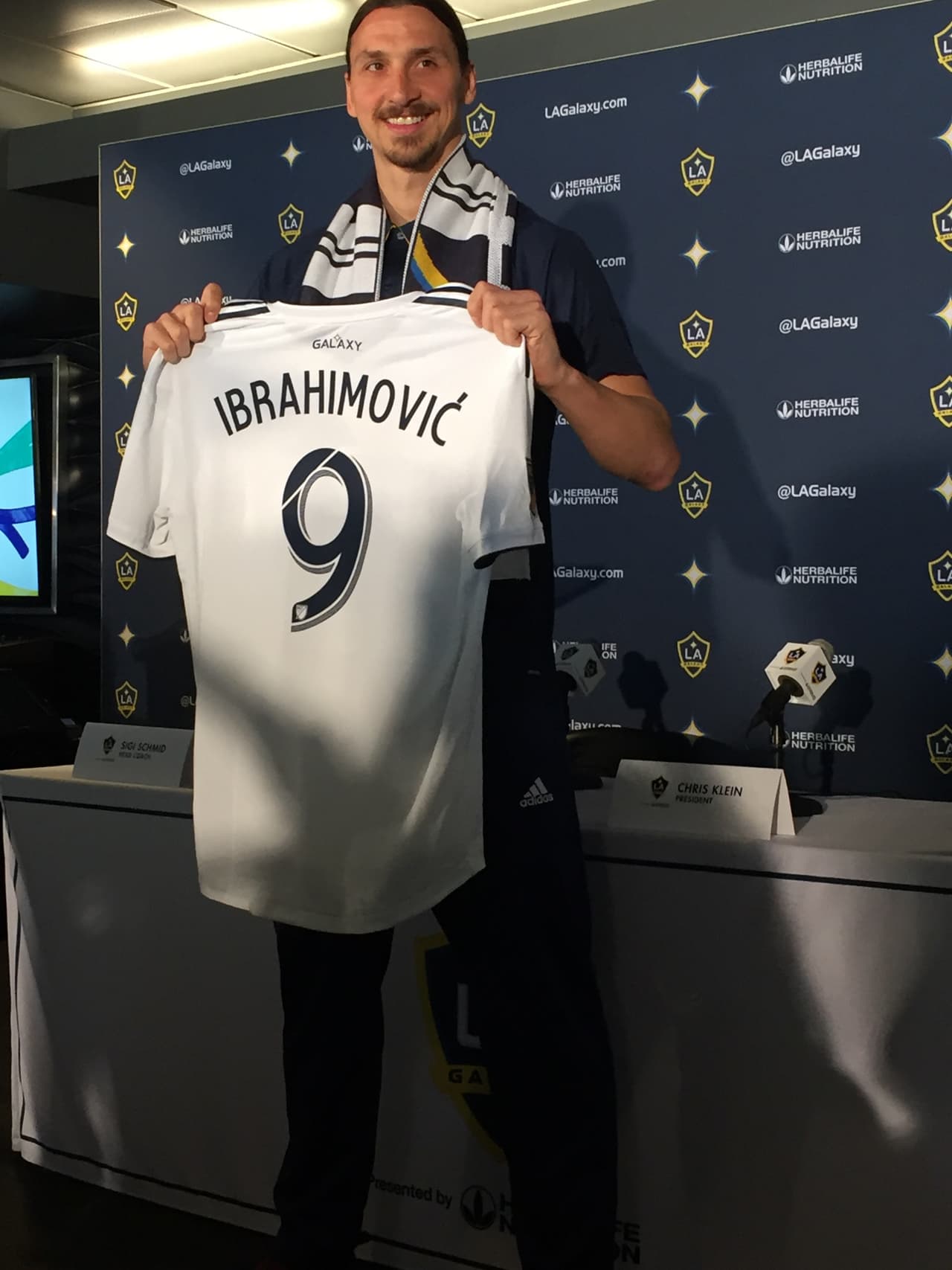 En fotos: Así fue la presentación de Zlatan Ibrahimovic con el LA Galaxy