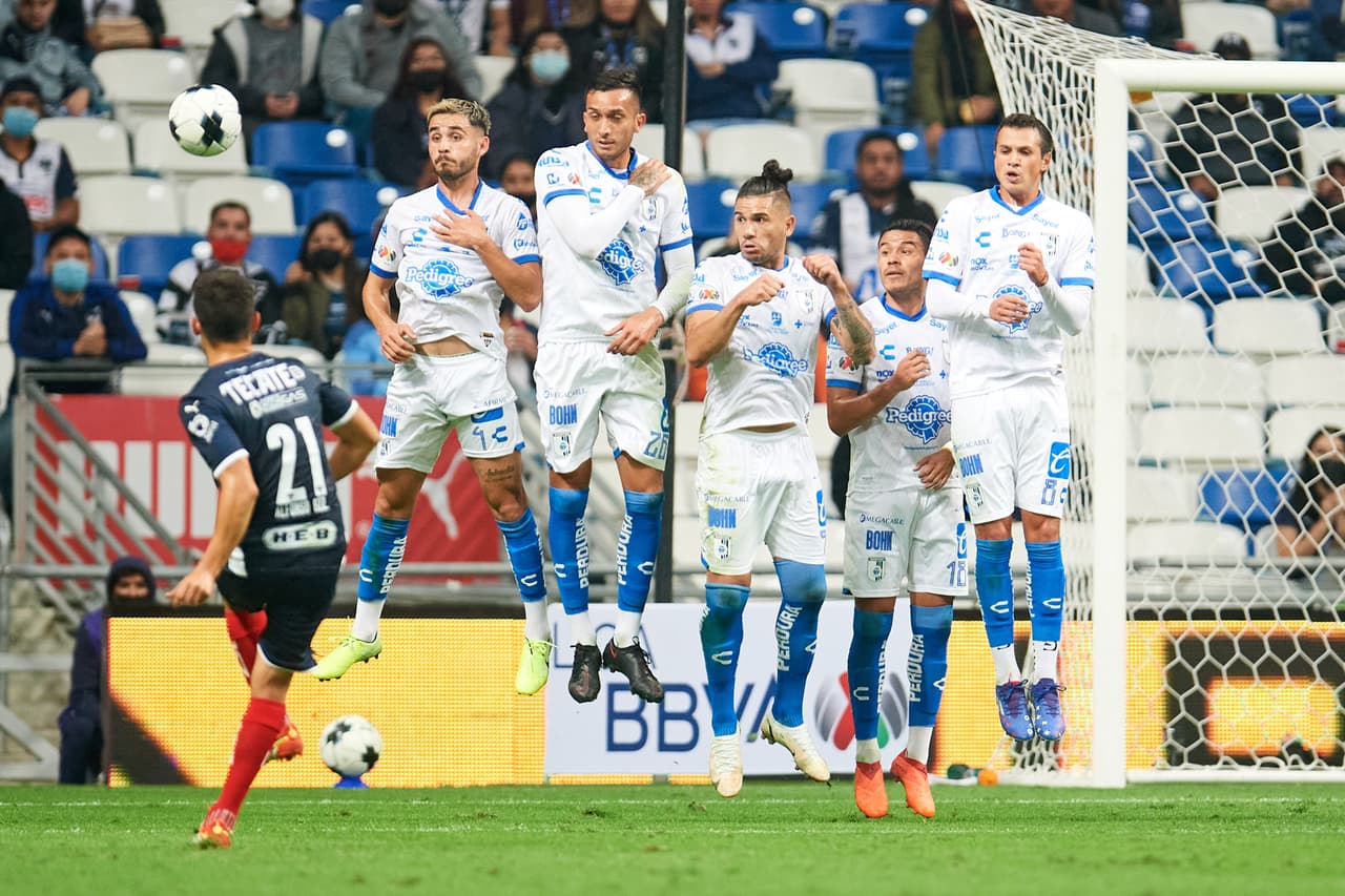 Con enorme actuación de Washington Aguerre, Querétaro logra mantener el empate 0-0 en onterrey y le roban un punto a los Rayados.