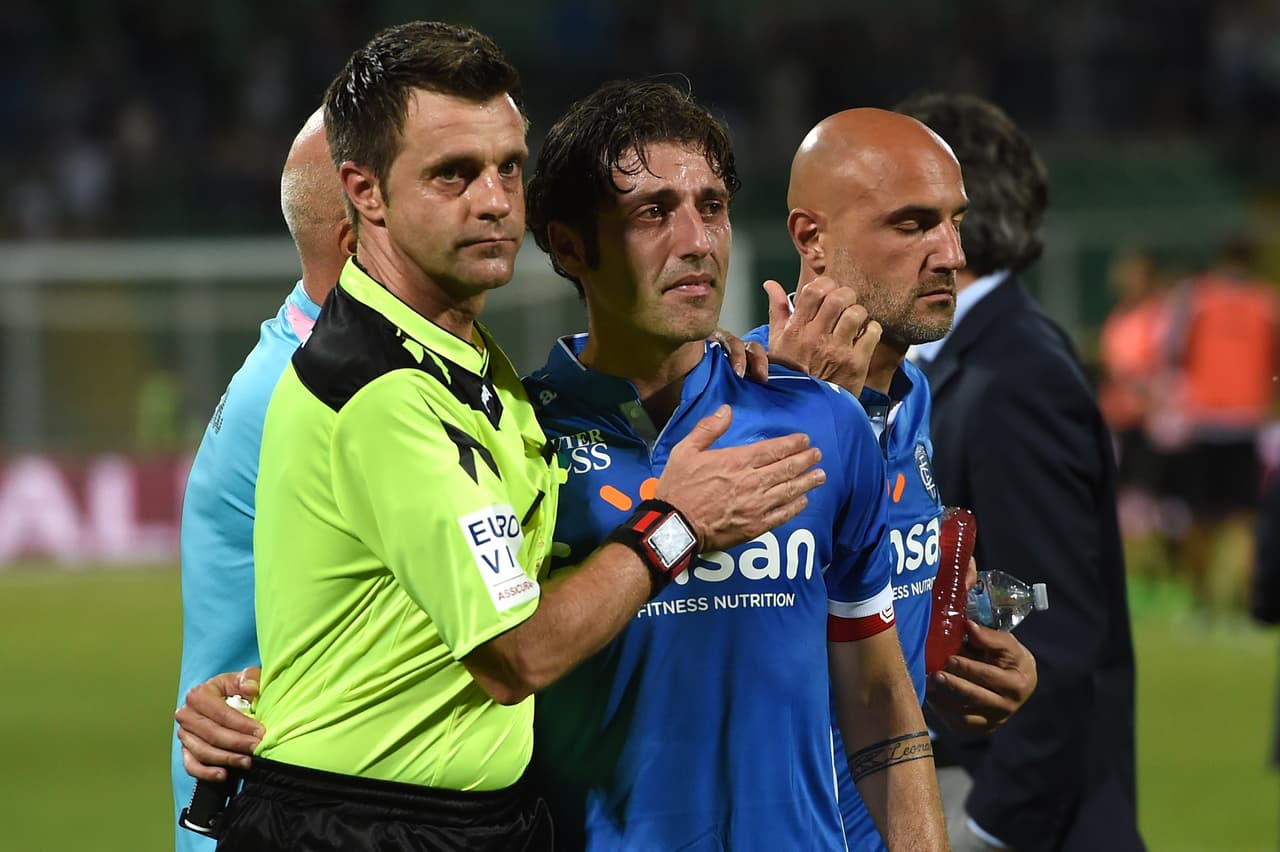 3: Nicola Rizzoli de Italia. Su buen manejo en el arbitraje incluso lo ha llevado a ser considerado dos veces como el mejor de esta clasificación.