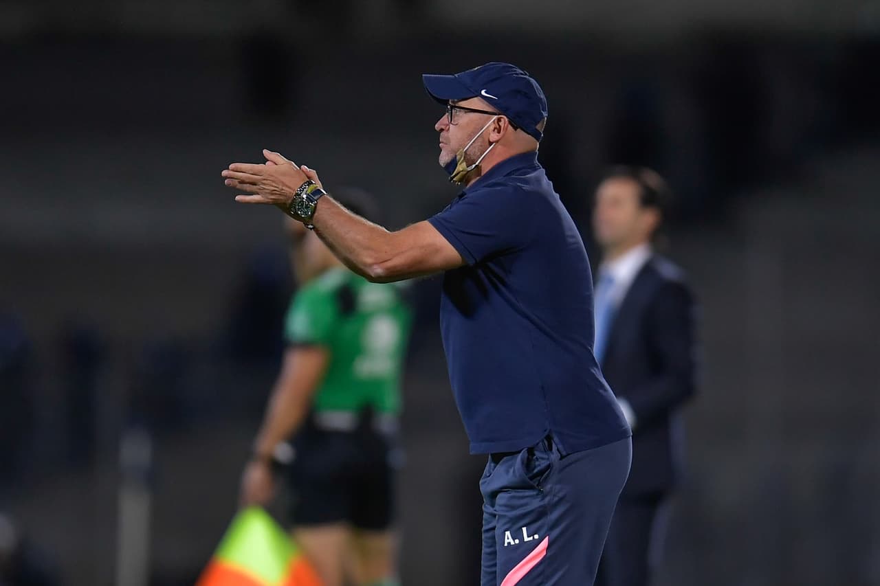 El entrenador de los auriazules pedía mayor precisión.