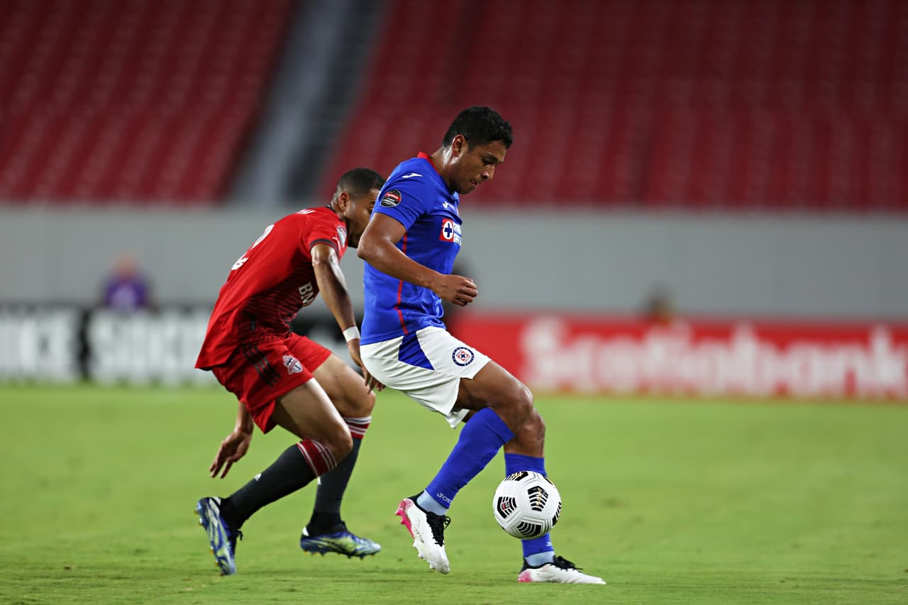 Luis Romo asegura que Cruz Azul tiene posibilidades de ganar doblete