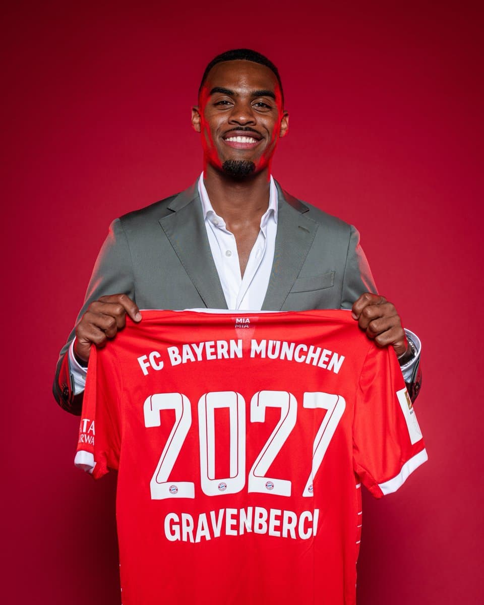 El Bayern Munich completó el fichaje del centrocampista del Ajax Ryan Gravenberch por los próximos cinco años. El jugador de 20 años de edad tuvo un ascenso meteórico en el club de Ámsterdam y rápidamente se estableció como un jugador clave.