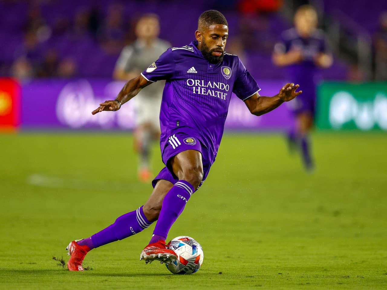 Seguirá siendo un 'León': Ruan firmó un nuevo contrato con Orlando