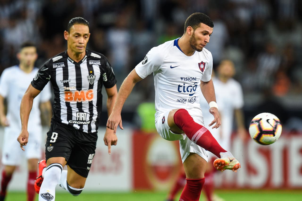 A falta de exámenes médicos, Juan Escobar será nuevo jugador del Cruz Azul