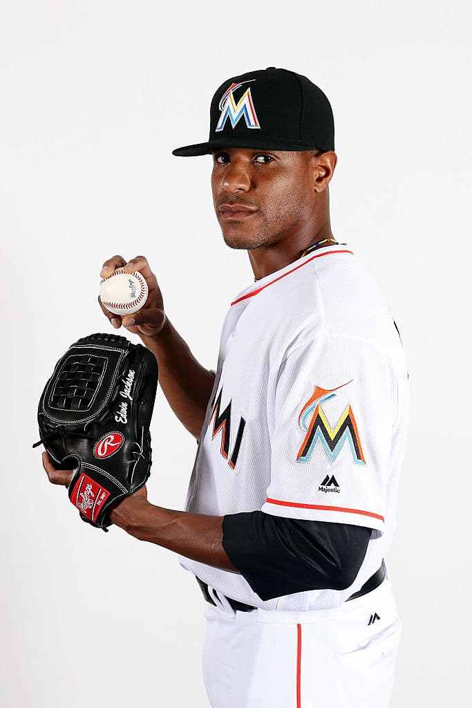 Edwin Jackson inició 2016 vistiendo el jersey de los Miami Marlins.
