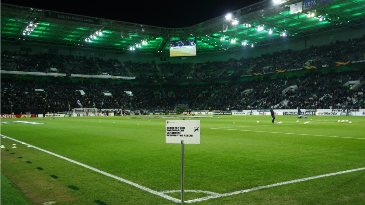 La suspensión afecta a los encuentros Utrecht-Ajax, Sparta de Rotterdam-La Haya, AZ Alkmaar-Feyenoord y Emmen–Twente.