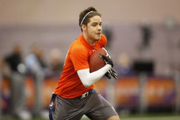 La Conferencia Nacional se impuso a la Conferencia Americana en el Tazón Latino IX y Hristo Stoichkov, para sorpresa de todos, fue reconocido como el MVP del juego, disfruta aquí de las mejores imágenes (Foto: Mario Castillo).