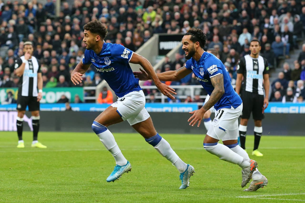 Newcastle United 
<b>1-2 </b>Everton