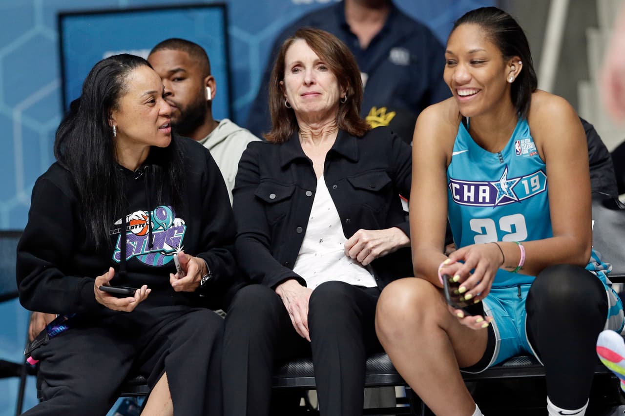 Lisa Boyer, ayudó al entonces entrenador John Lucas por una temporada en 2001 con los Cleveland Cavaliers