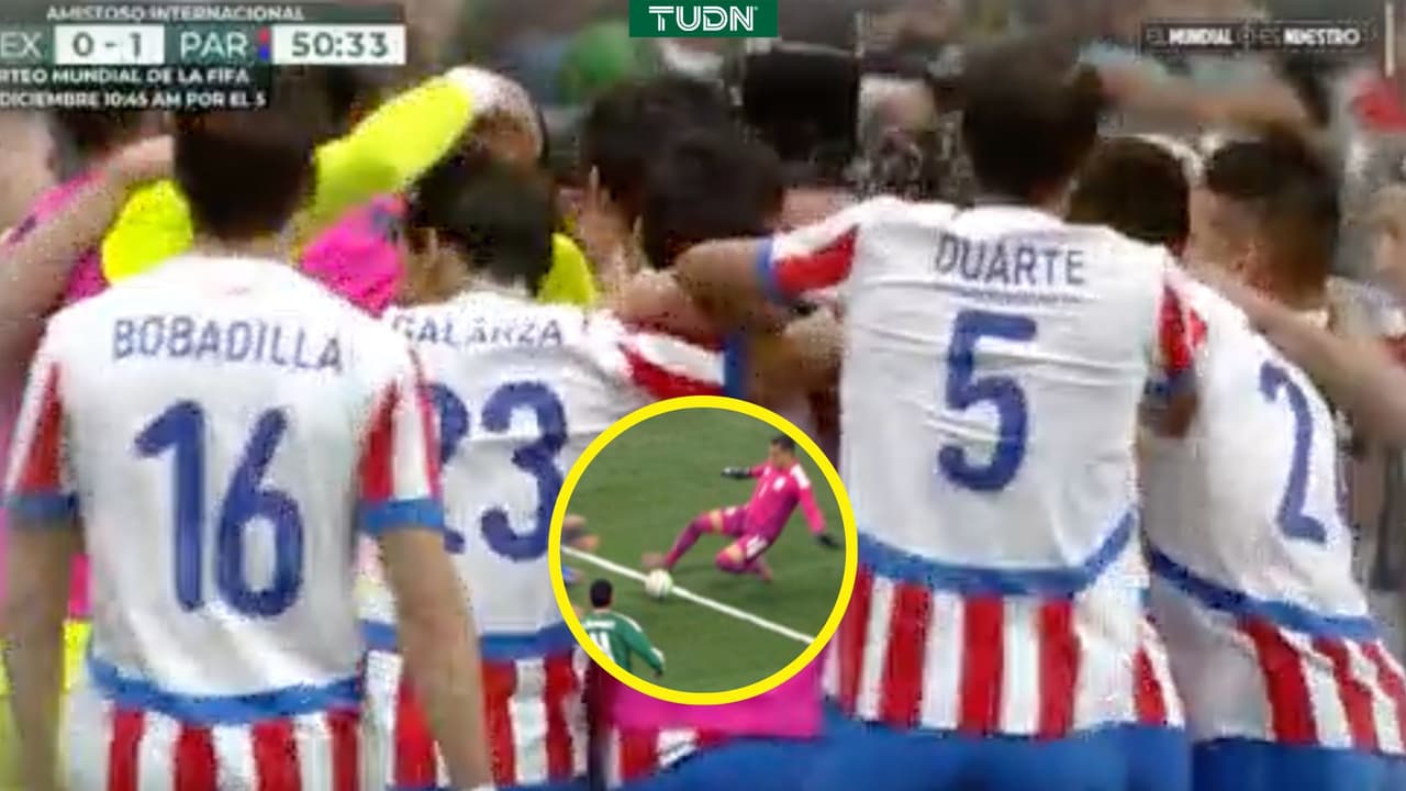 ¿Que pasó aquí? Polémica salida de Malagón termina en gol de Paraguay
