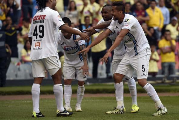 El jugador de Gallos tiene una racha que buscará mantener intacta en México, de darse su salida el próximo verano, pues en cada uno de los equipos con los que ha tenido actividad ha salido campeón ya sea en torneos regionales, nacionales o internacionales.