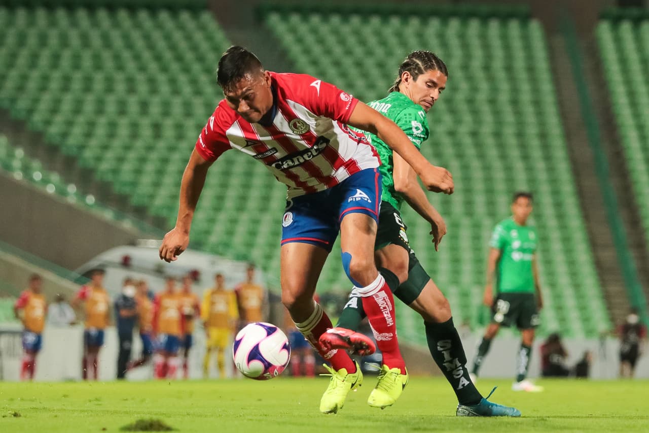Con goles de Julio Furch y Gael Sandoval, los Guerreros consiguen tres importantes puntos y superan a al Rebaño Sagrado en la tabla.