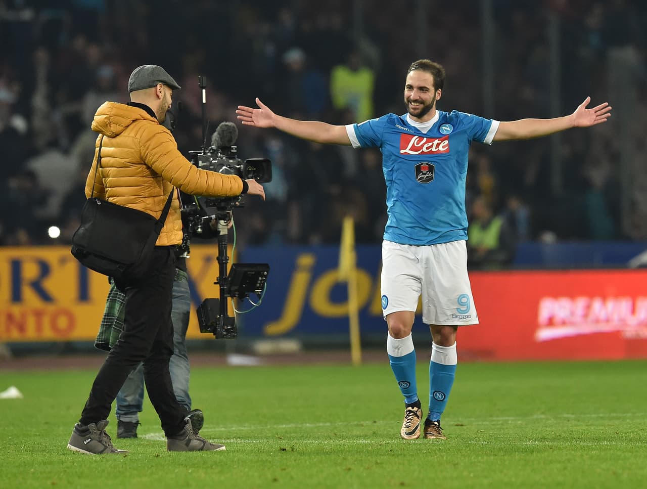 Sin embargo, una de las jornada más importantes fue en la que le marcó dos goles al Inter de Milán en el Giuseppe Meazza.